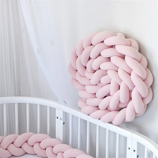 Zaštitni jastuk za dječji krevetić  - Pletenica Roza